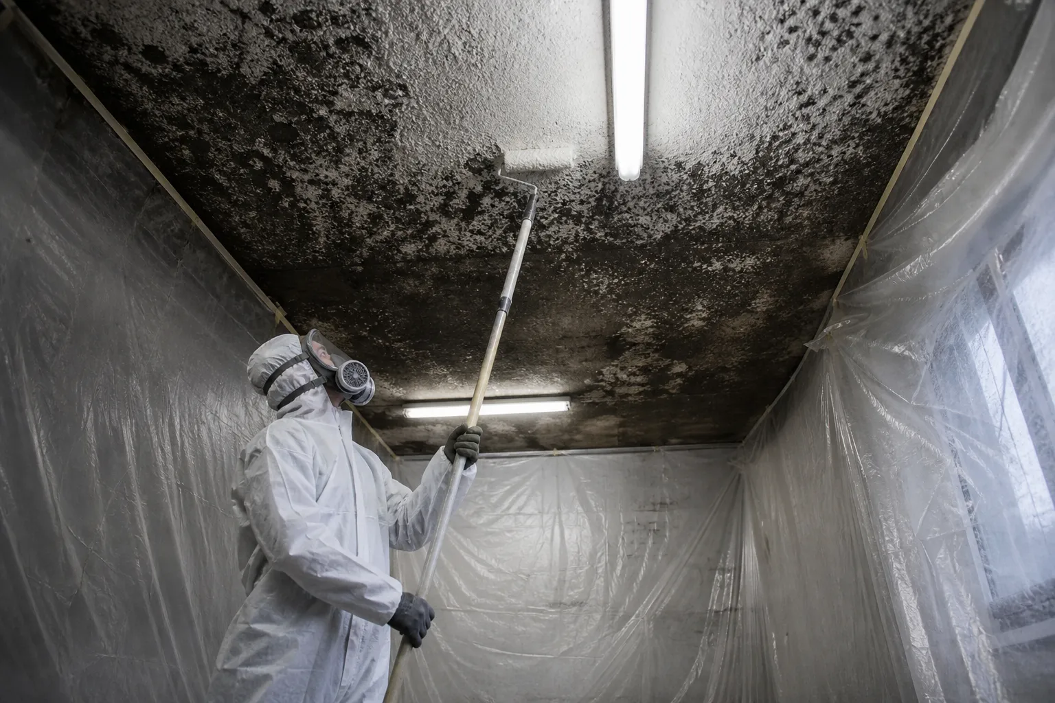 Plancher bas en contact avec un local non chauffé, illustrant les déperditions thermiques